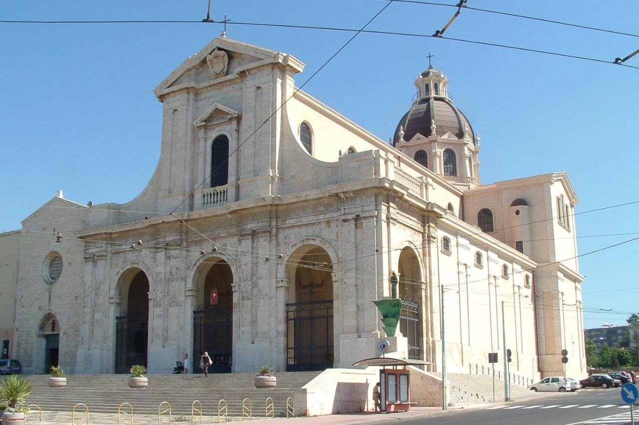 Sorores Bed&Breakfast Cagliari Ngoại thất bức ảnh